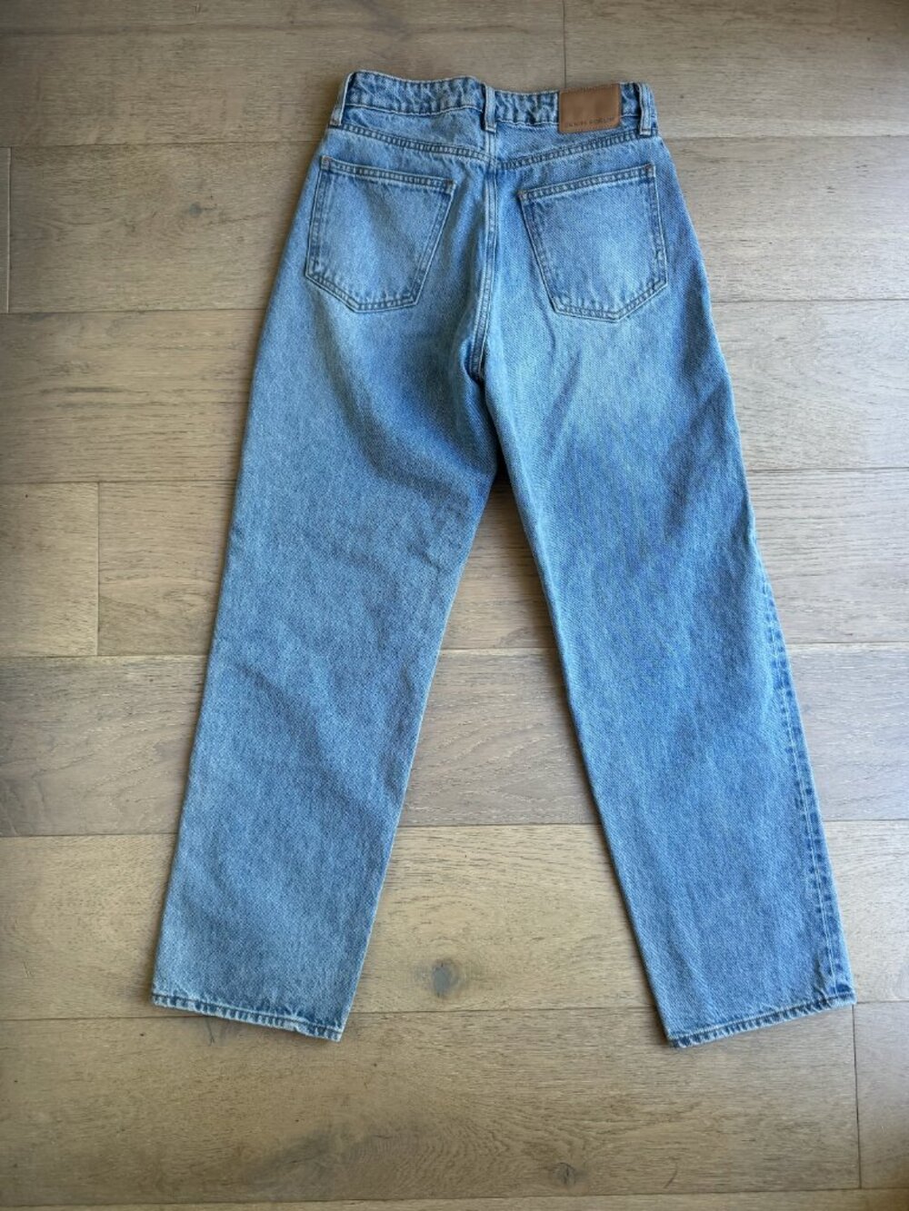 ARITZIA/DENIM FORUM | THE MARLO CURVE-FIT HI-RISE LOOSE JEAN | SIZE 28 - Picture 9 of 11